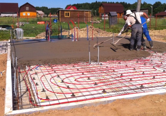 Isolert svensk plate (USHP): enhet og teknologi for å bygge et fundament